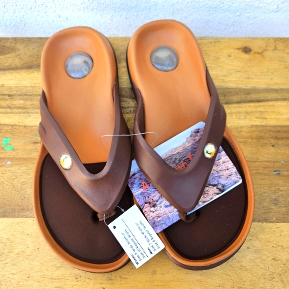 Hawaiian Jellys Ultra Comfort A'a Brown Lava Unisex  Men's 8 - Picture 2 of 16